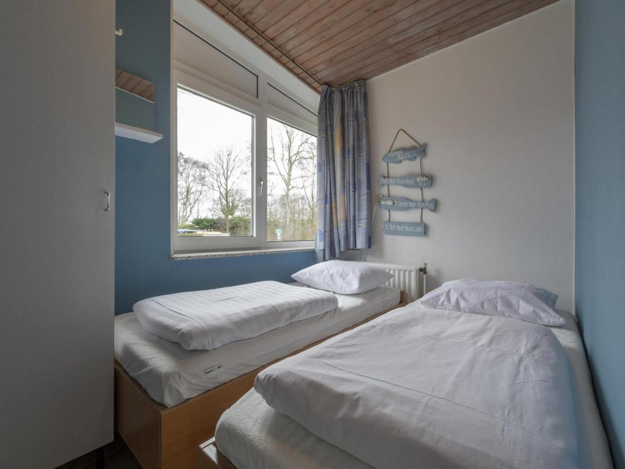 Stylish Beachside Bungalow With Patio Sint Maartensvlotbrug Kültér fotó