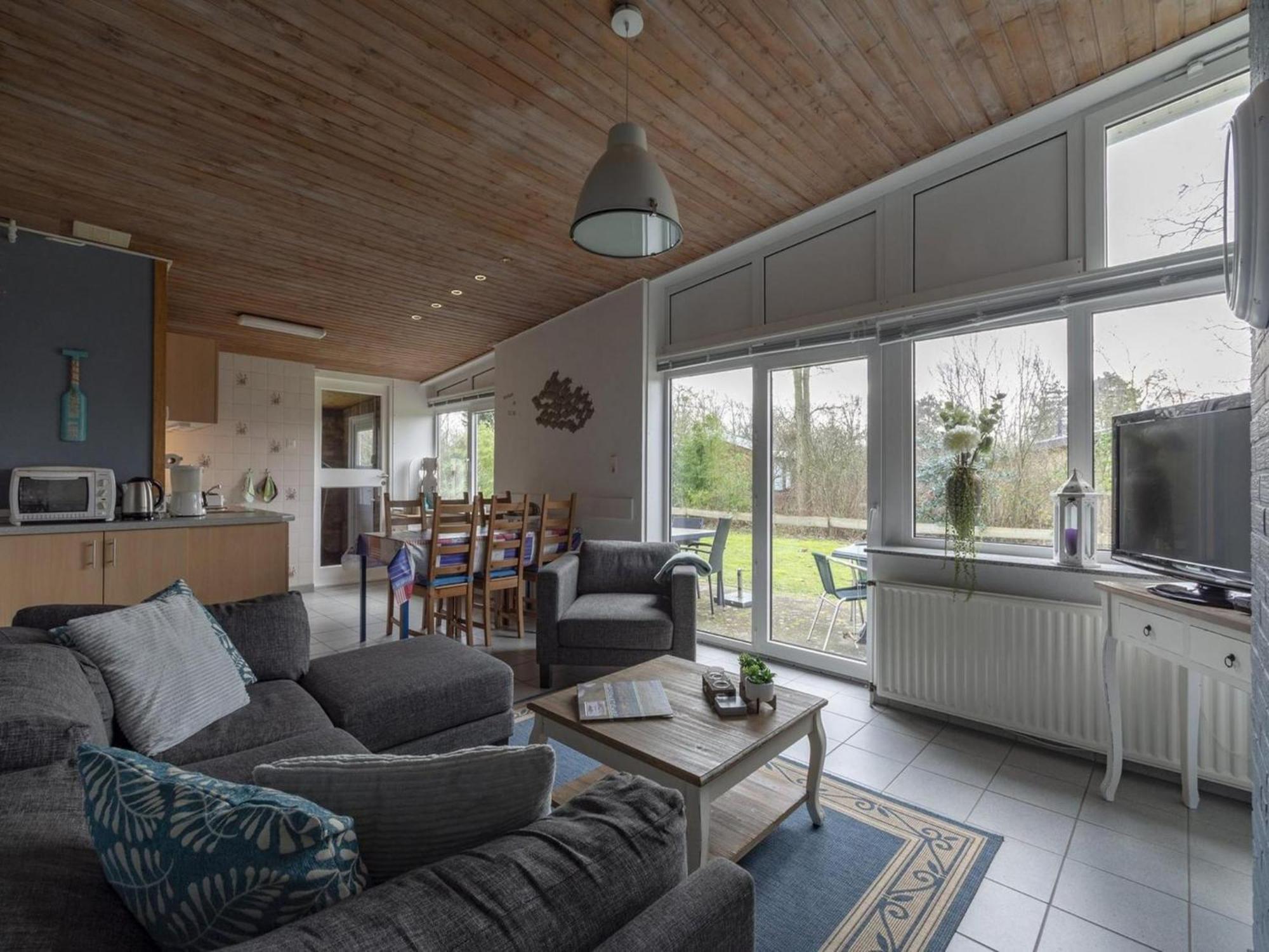 Stylish Beachside Bungalow With Patio Sint Maartensvlotbrug Kültér fotó
